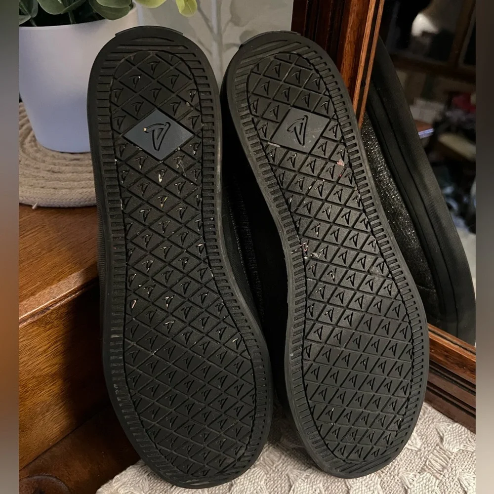 SPERRY Classic Crest Vibe Metallic Slip On Casual Sneakers Black Metallic Sz 7.5